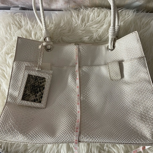 Wilson Leather Snake Skin Patent Leather cream Tote Bag - Picture 10 of 16